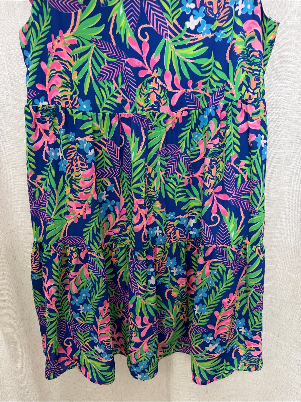 Lilly Pulitzer Sleeveless Blue & Pink Tropical Print Tiered Dress Size Large - Picture 10 of 14